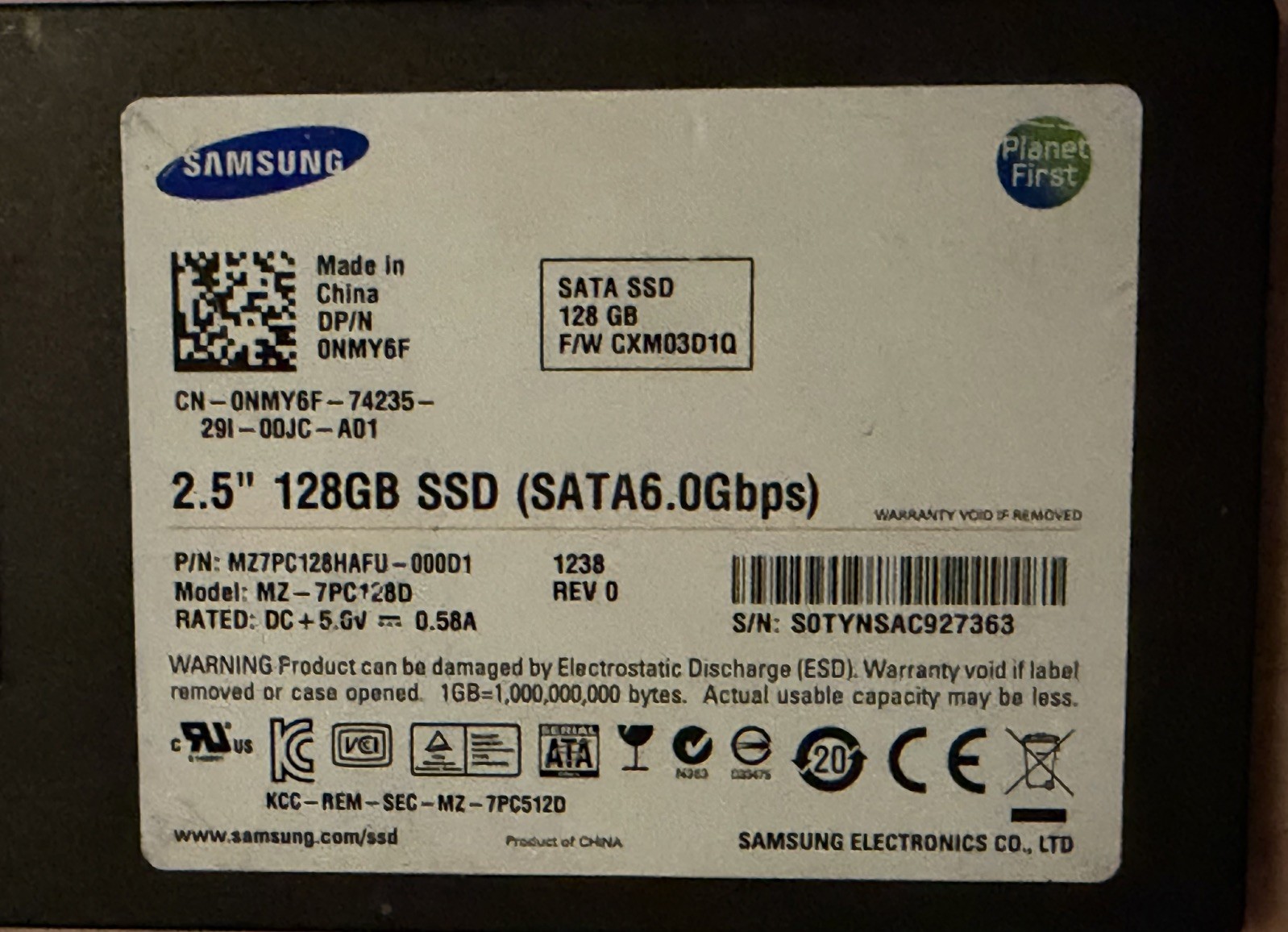 Samsung 830 MZ-7PC128D 128 GB 2.5 in SATA III Solid State Drive (HDD00021)