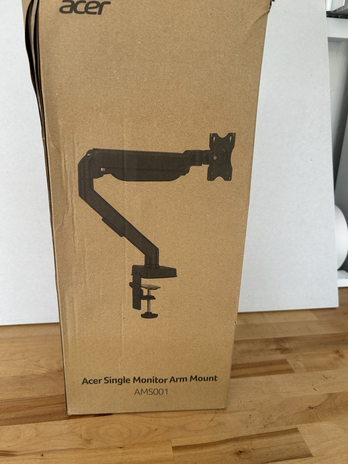Acer Single Monitor Mount, Fully Adjustable Monitor Arm Fits 17 to 34 Inch
