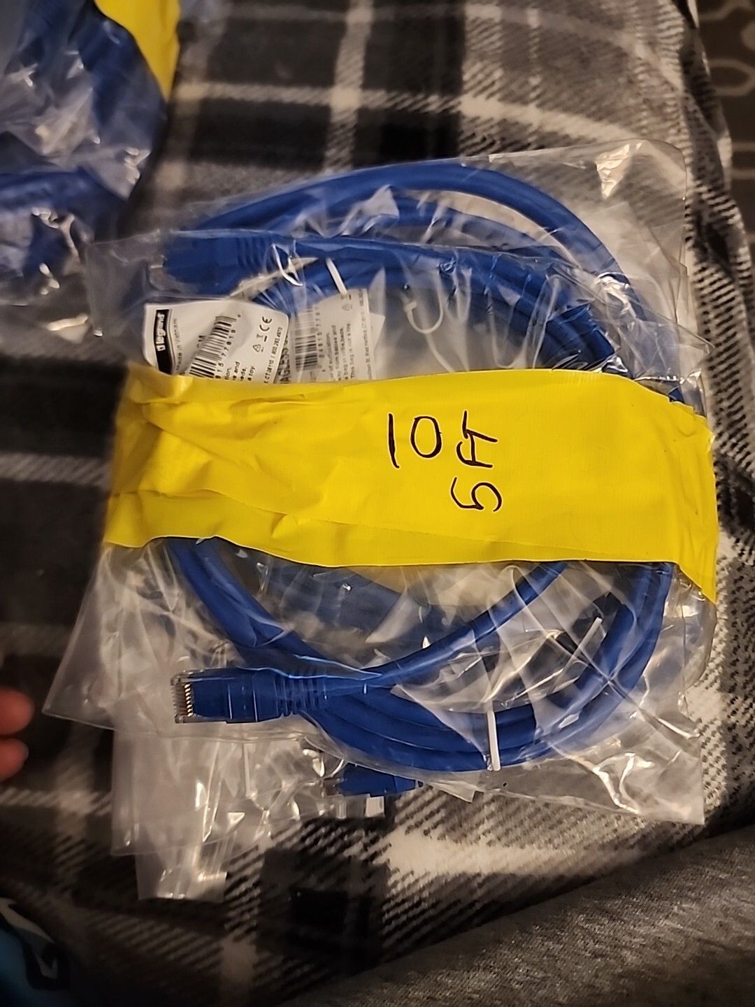 570-110-005 Legrand VS 5ft blue snagless C5E CM 570-110-005 Qty 10