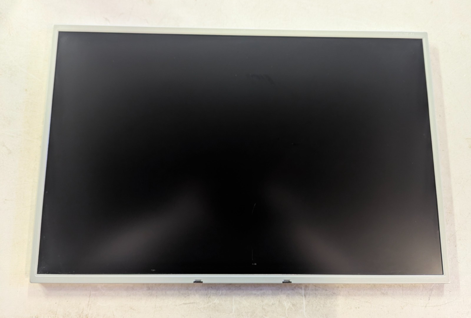 LG Display LM220WE5 (TL)(A1) 22" LCD Panel 1680x1050 LVDS 30-Pin