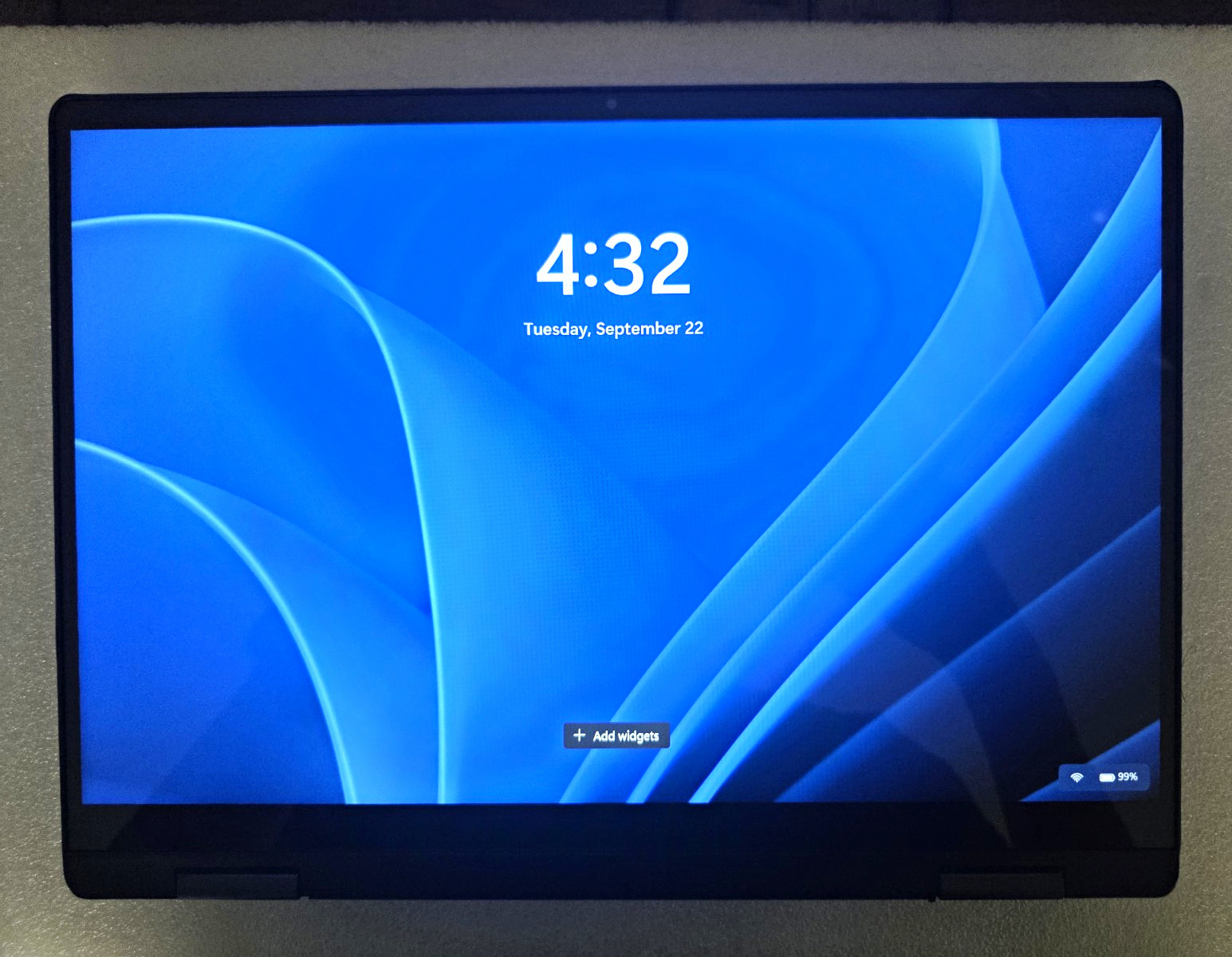 Dell Inspiron 7445 (2-in-1) 14 FHD+ Touchscreen Ryzen 5 8640HS 760M 8GB 512GB