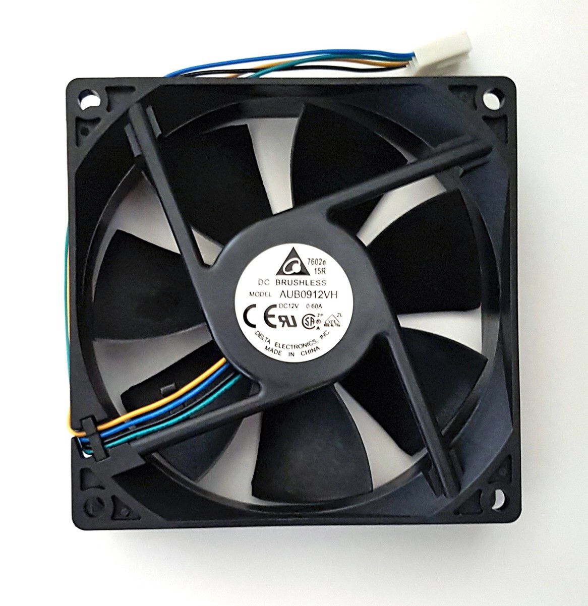 Delta High Speed Case Fan AUB0912VH 92x92x25mm 3800 RPM 67CFM 45dBA PWM 4-pin