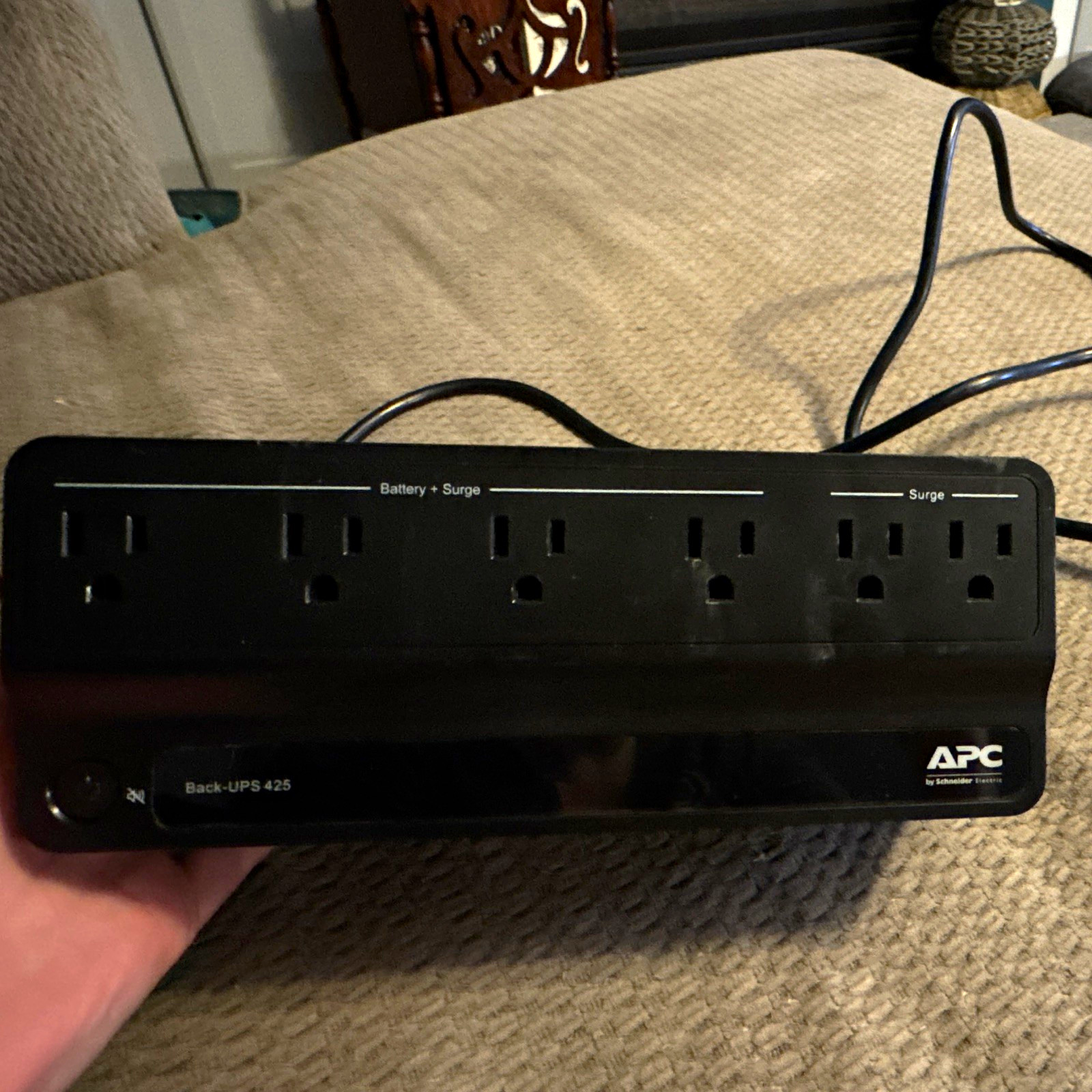APC Back-UPS 425 BE425M 425VA 255W 6-Outlet Battery Backup Surge UPS