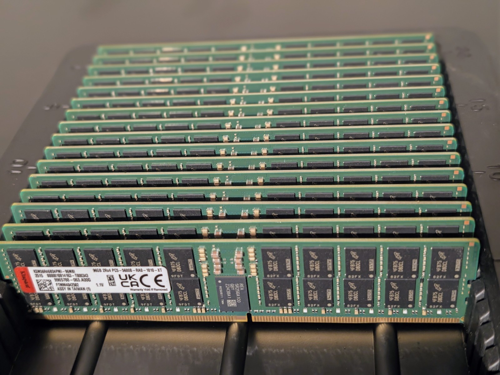 NEW 1536GB (16x 96GB) 5600 mts DDR5 RAM KSM56R46BD4PMI-96MBI RDIMM  ECC LOT Kit
