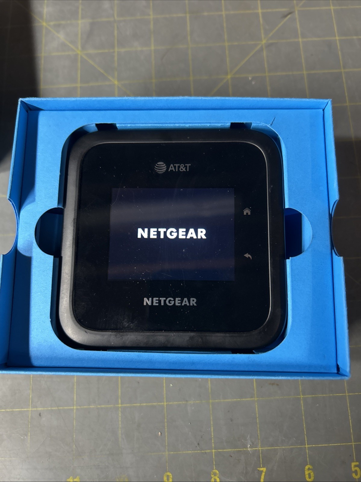 NETGEAR Nighthawk M6 Pro MR6500 AT&T 5G Wi-Fi Router - AT&T UNLOCKED