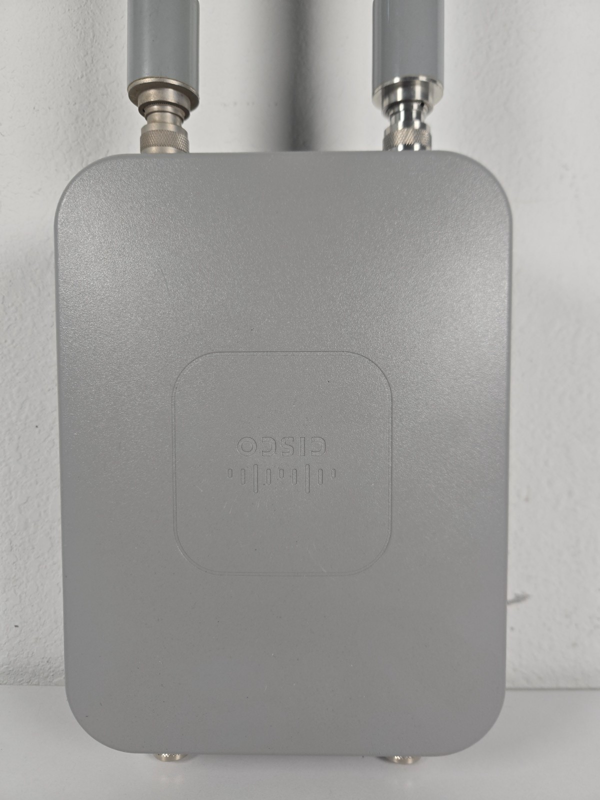 CISCO AIR-AP1562E-B-K9 Aironet Outdoor Access Point With 2 Antenna