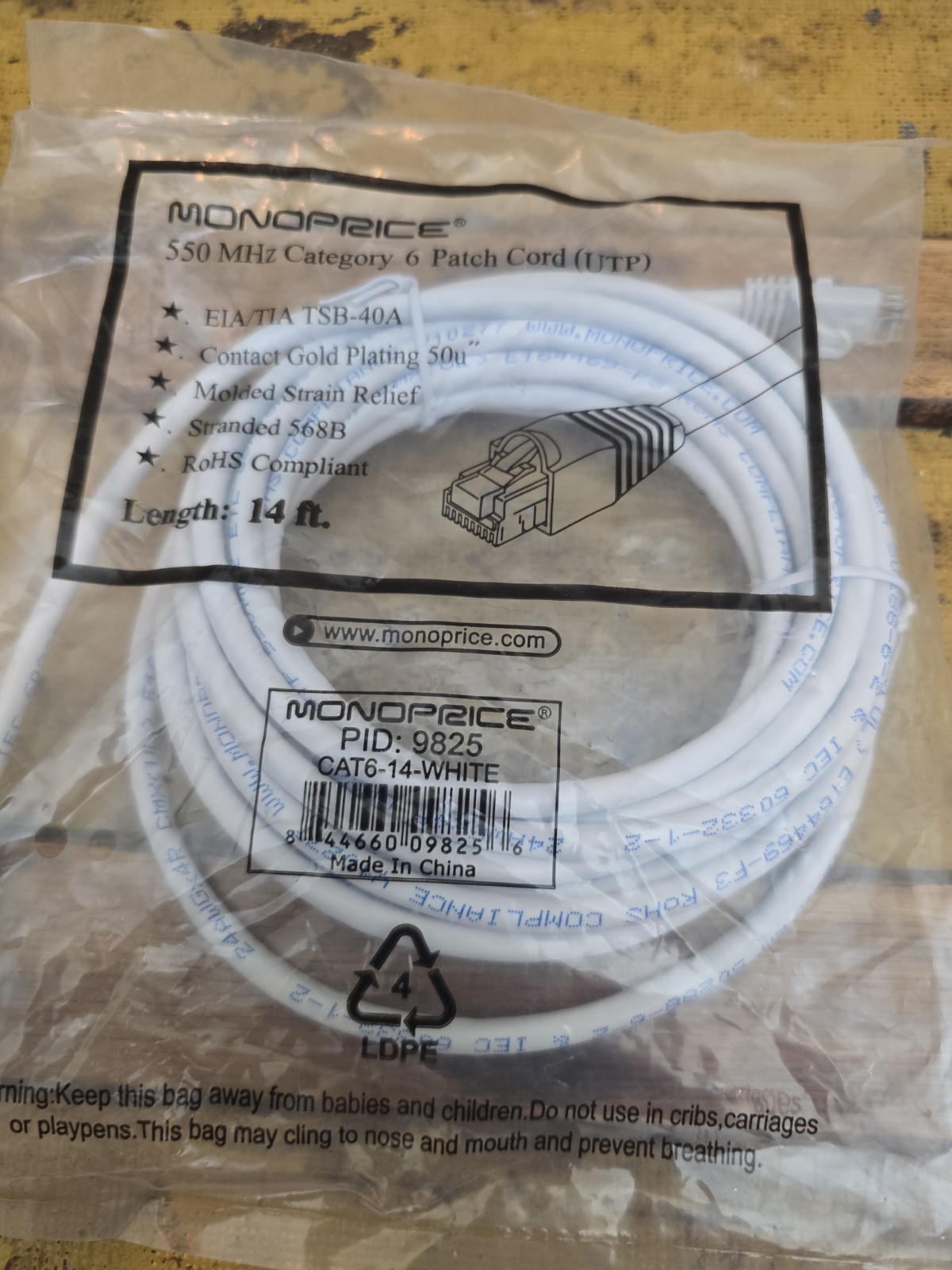 24AWG, 550MHz, Flexboot Series Ethernet Cable Monoprice. WG, 14ft, White
