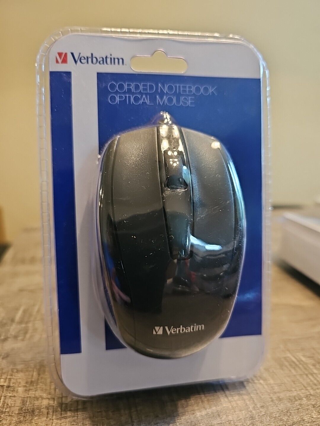 New Verbatim Corporation 98106 Corded Notebook Optical Mouse Black