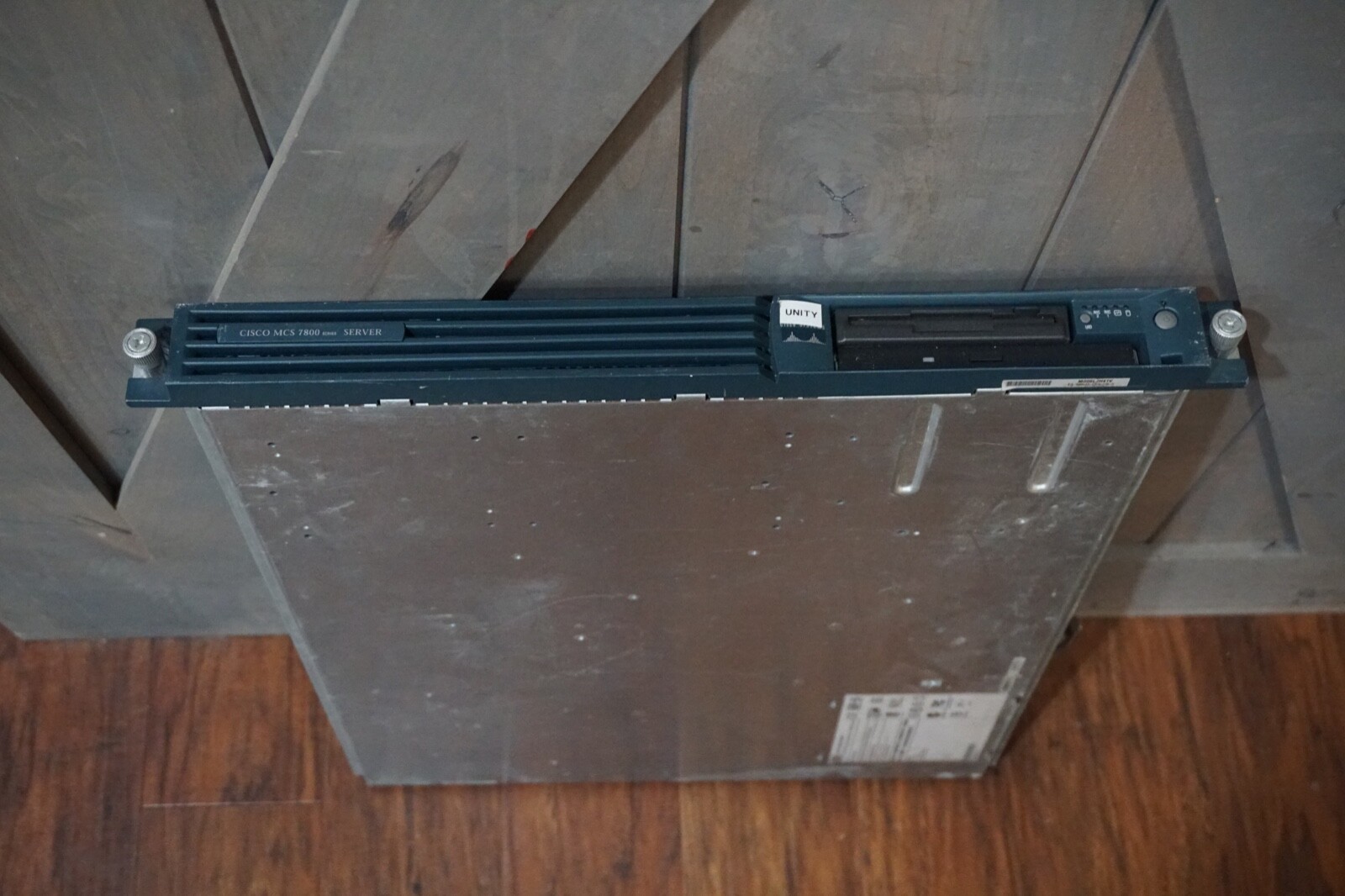 Lot of (2) CISCO MCS 7800 Series Media Convergence Servers 
