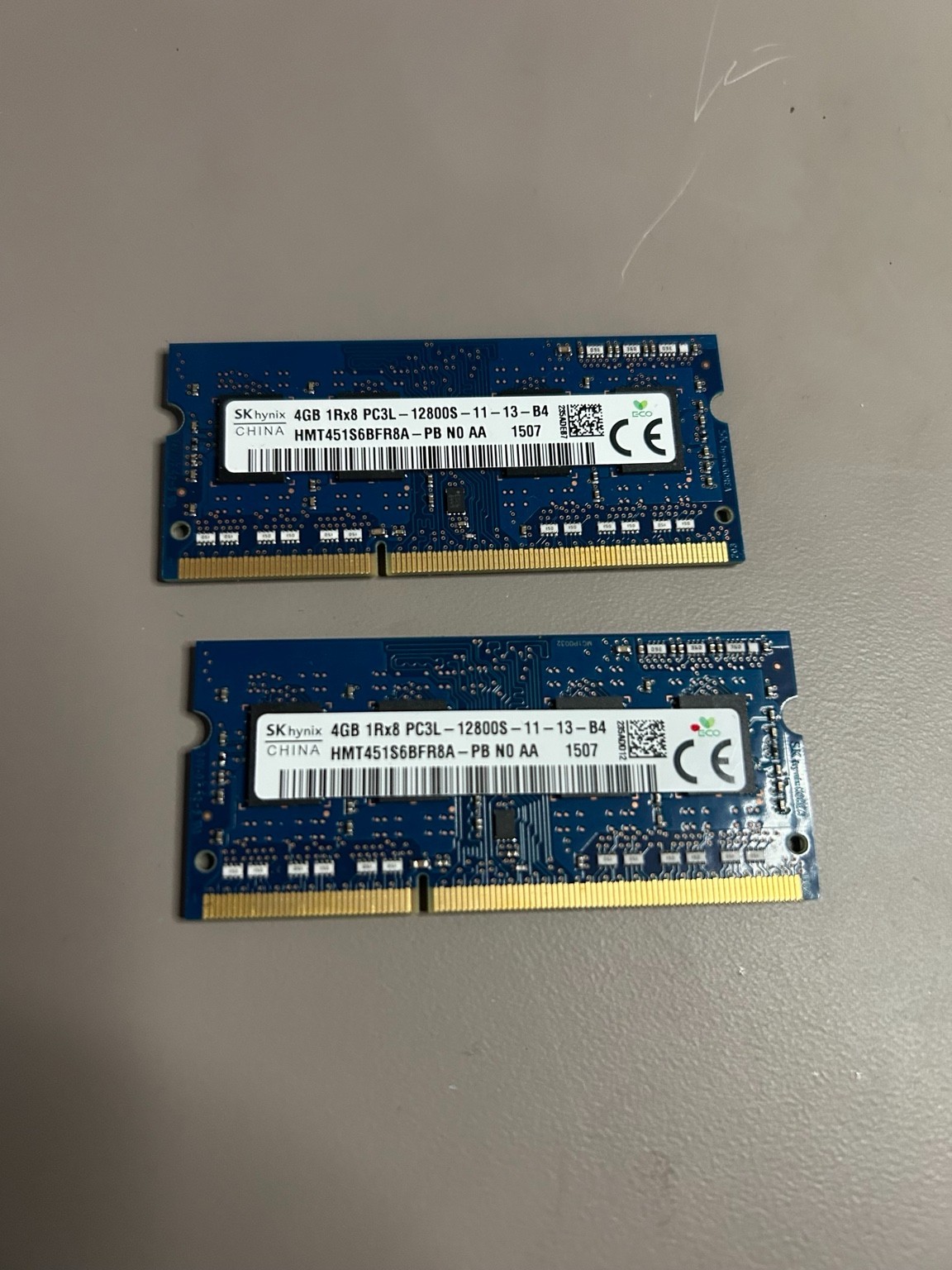 SK hynix 8GB 2x4GB DDR3L-1600 PC3L-12800S SODIMM HMT451S6BFR8A-PB