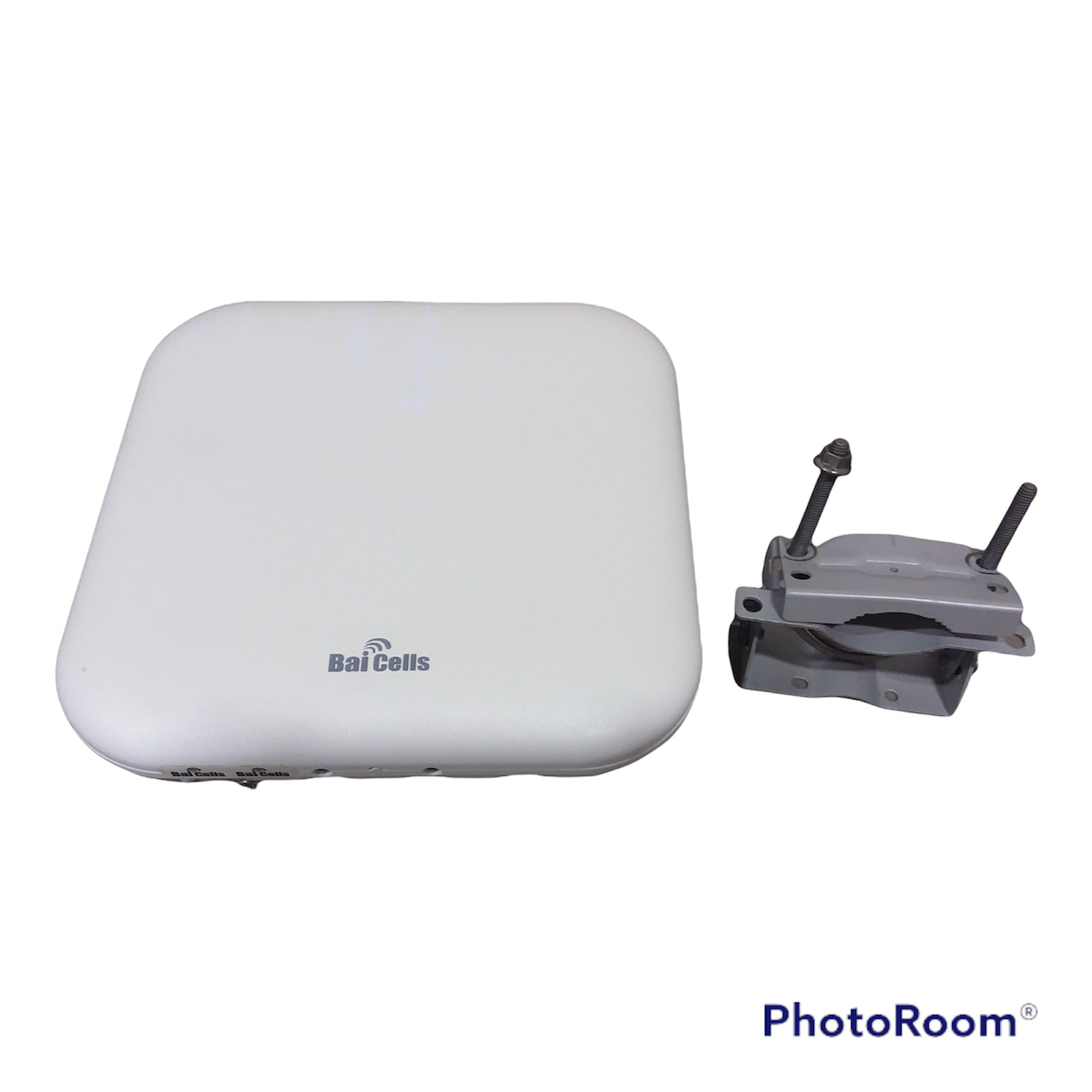 BaiCells EG7035E-M11 Atom OD04 3.5GHz Outdoor LTE CPE CAT 4 1T2R 19.5dBi w/Mount