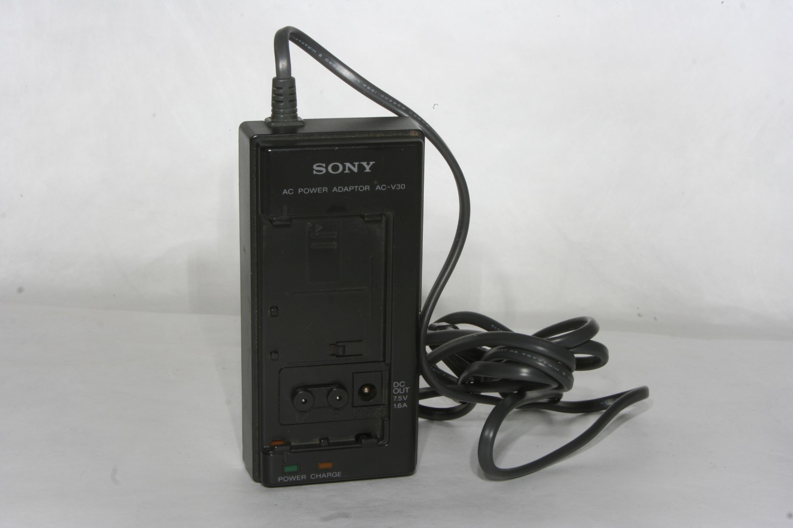 Sony AC Power Adaptor AC-V30