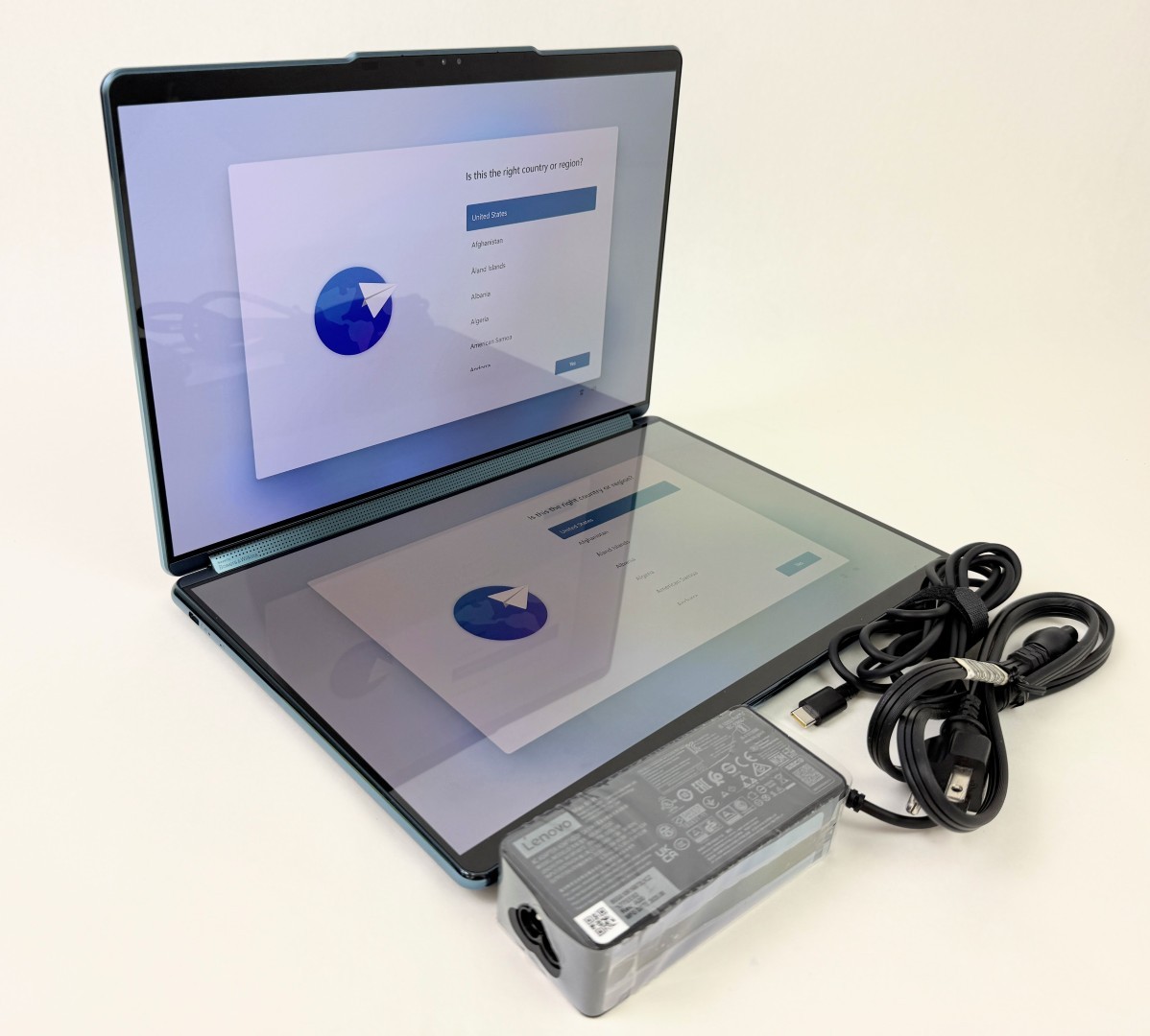 Lenovo Yoga Book 9 13IMU9 13.3" 2.8K Dual Screen OLED Ultra 7 155U 16GB 1TB W11H