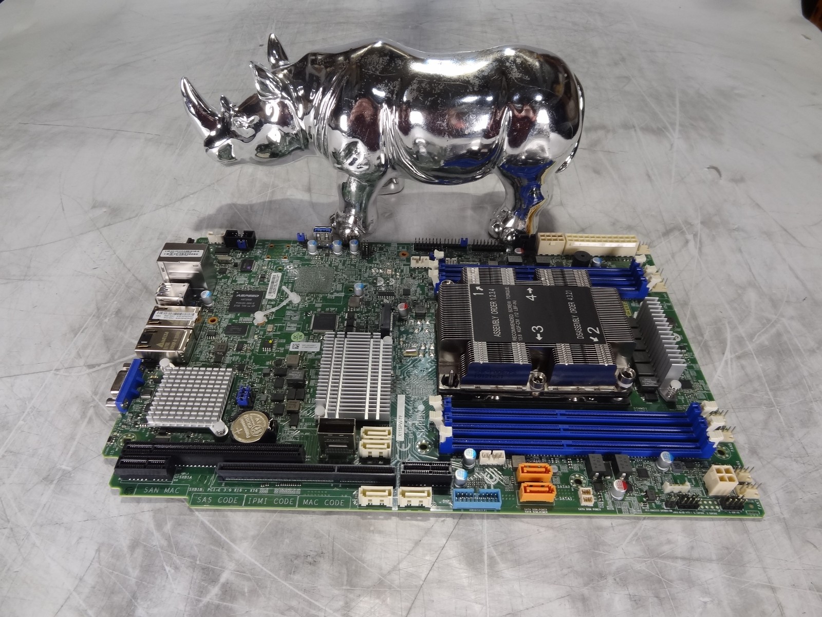 X11SPW-TF SUPERMICRO MOTHERBOARD (SINGLE SOCKET LGA3647)