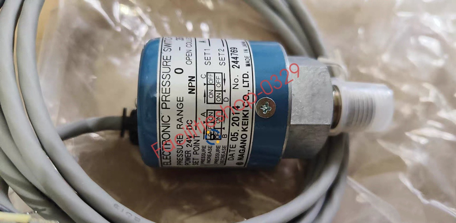New CE10-374 Pressure sensor DHL/FedEx
