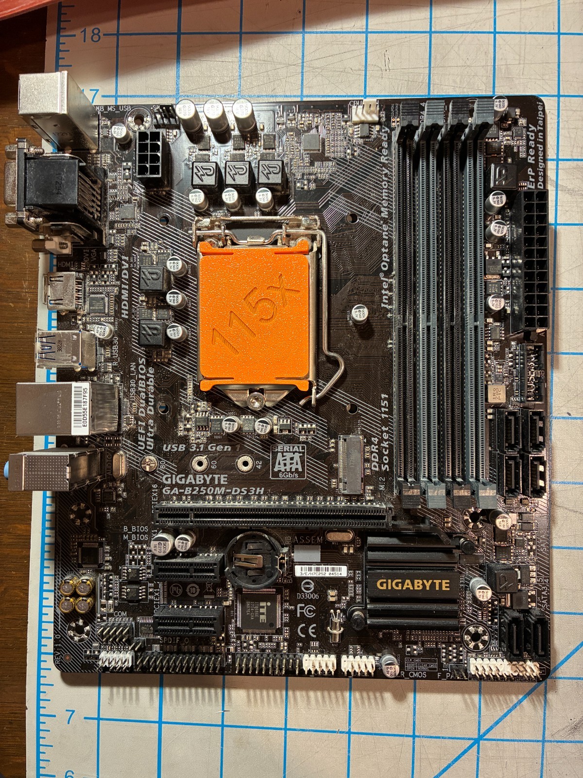 GIGABYTE GA-B250M-DS3H LGA 1151 Intel B250 Micro ATX Motherboard