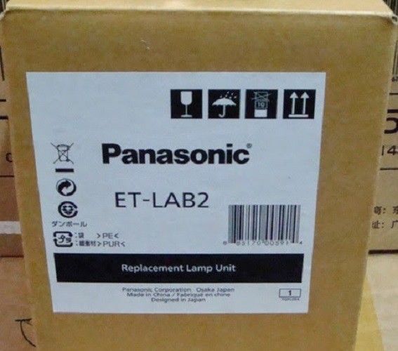 Genuine PANASONIC PT-LB3EA, PT-LB3U, PT-ST10, PT-ST10U Projector Lamp ET-LAB2