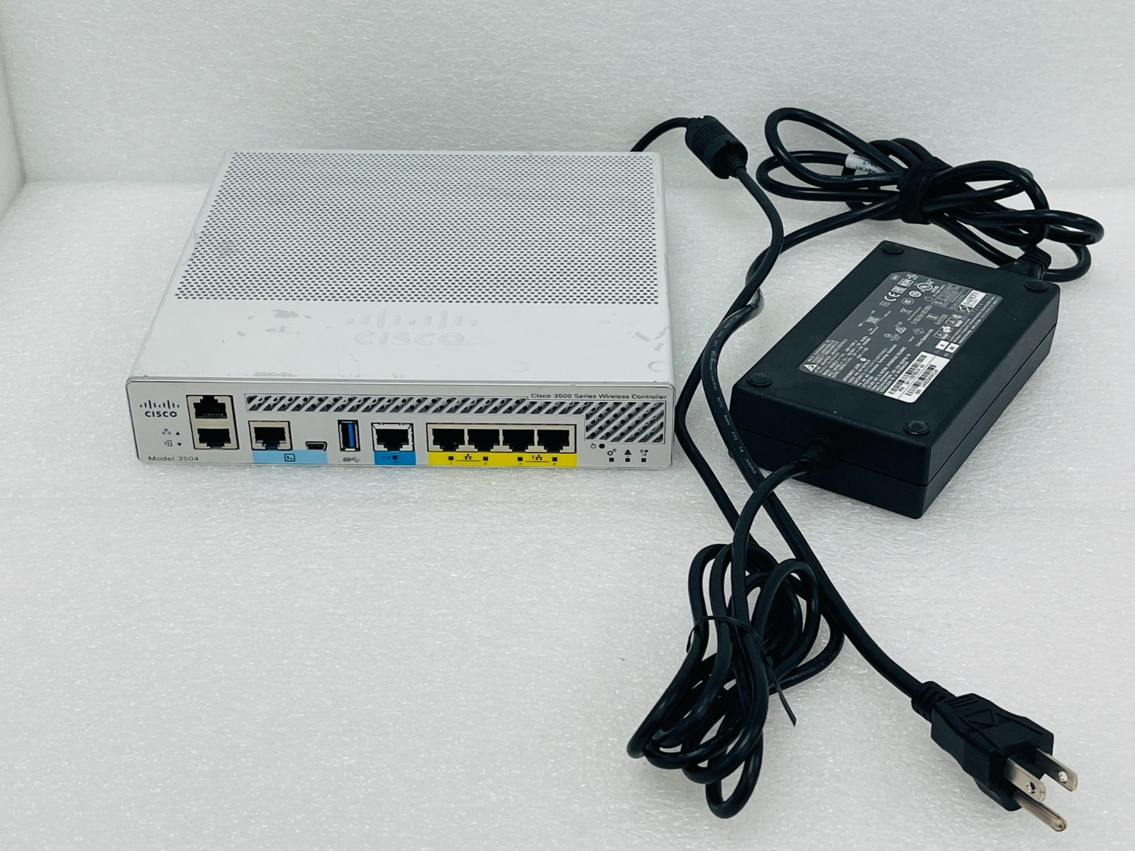 USED - Cisco AIR-CT3504-K9 Wireless LAN Controller 3504 w/ AC Power - P