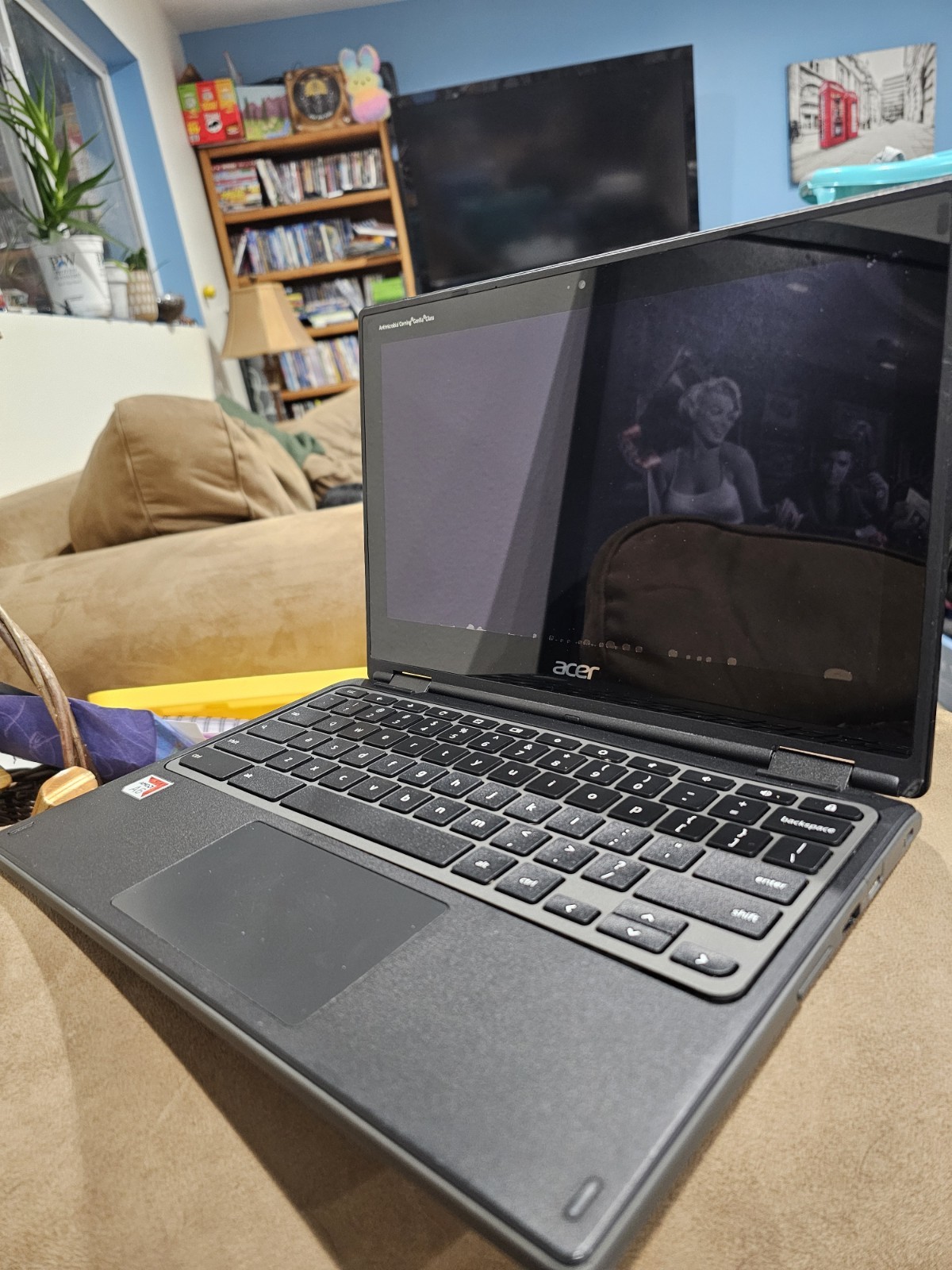 Acer Chromebook R721T Laptop 11.6" 2-in-1, AMD A6 CPU, 4GB RAM, 32GB Storage