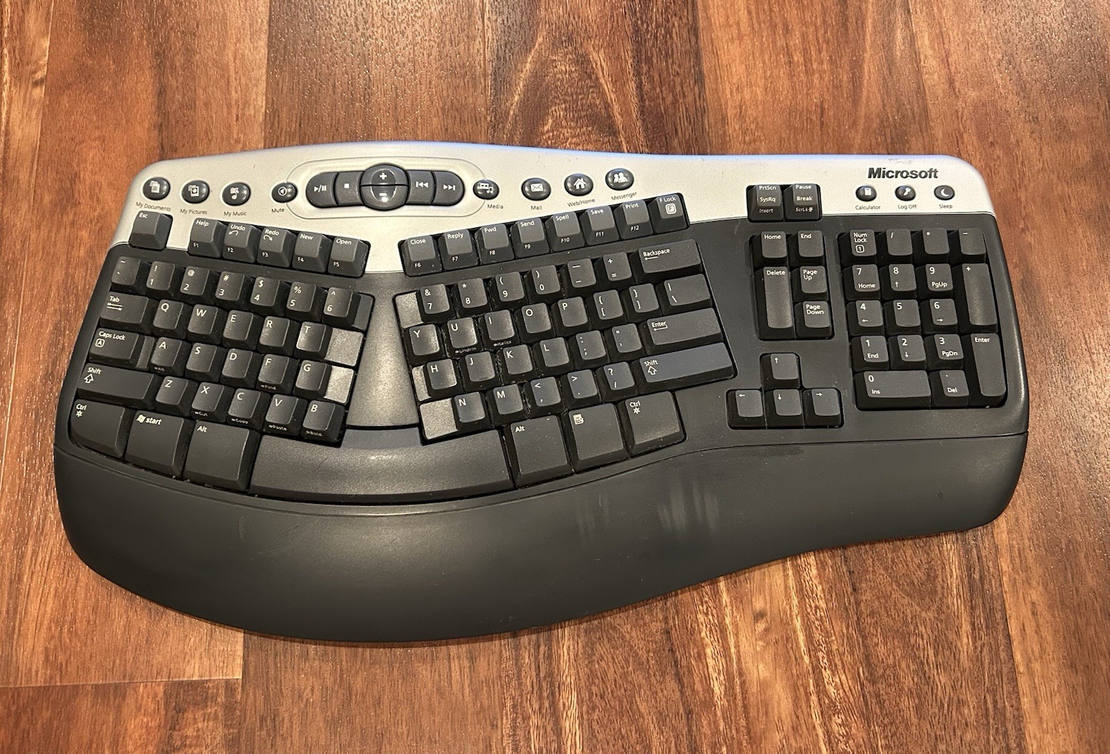 Microsoft Wireless Natural Multimedia Keyboard 1.1 Model 1014 Ergonomic