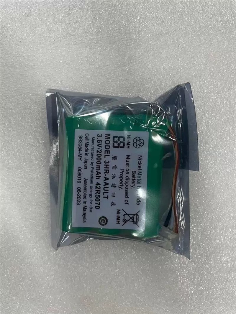 1pc brand new 44L0313 42R5070 42R5069 22R2717   small machine battery