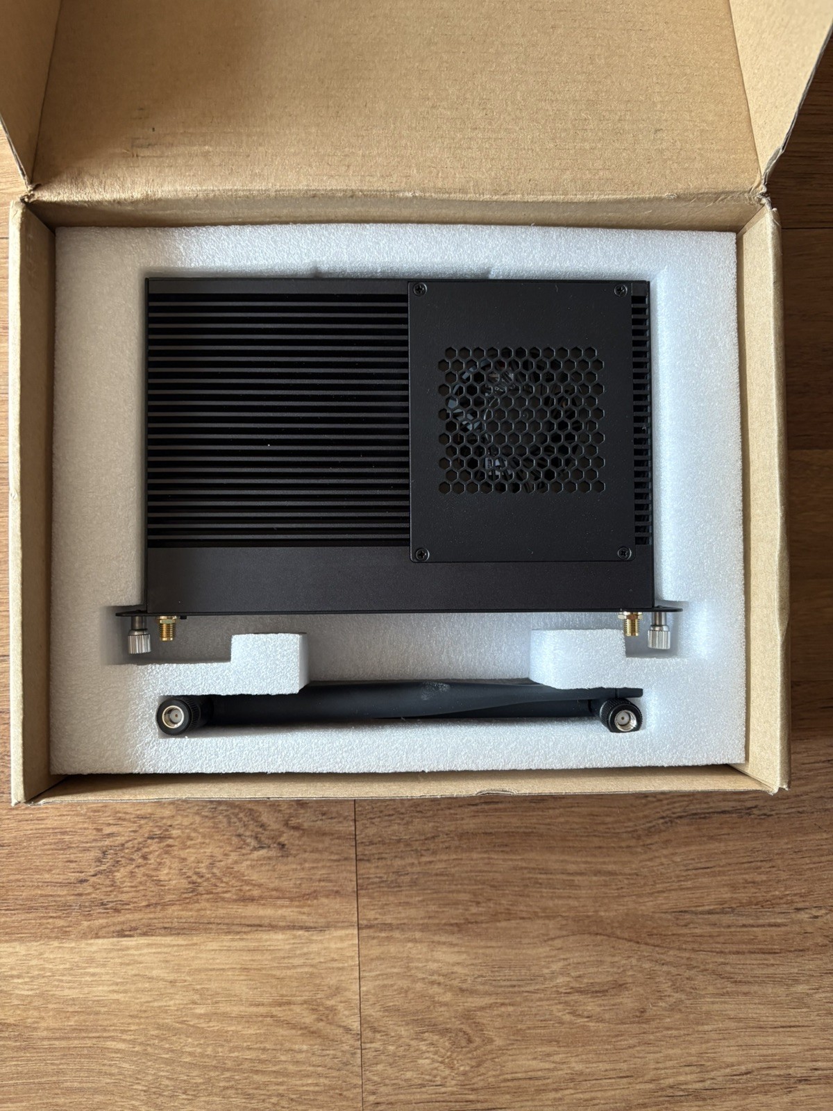 Viewsonic i5-10400T 2.00Ghz 16GB RAM 256GB SSD Win 10 Pro (VPC25-W53-O1-1B)