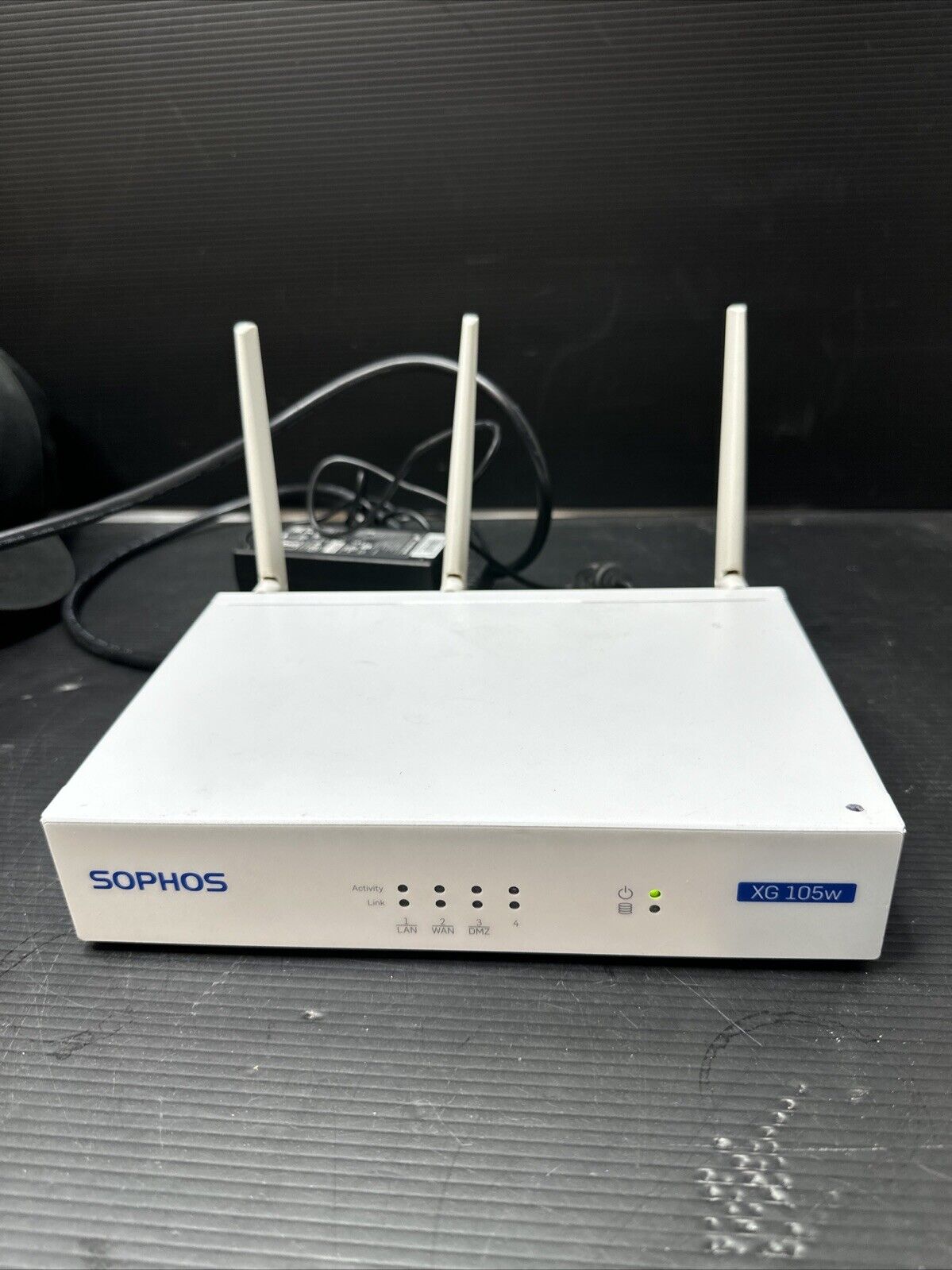 SOPHOS XG 105w Network Security Appliance