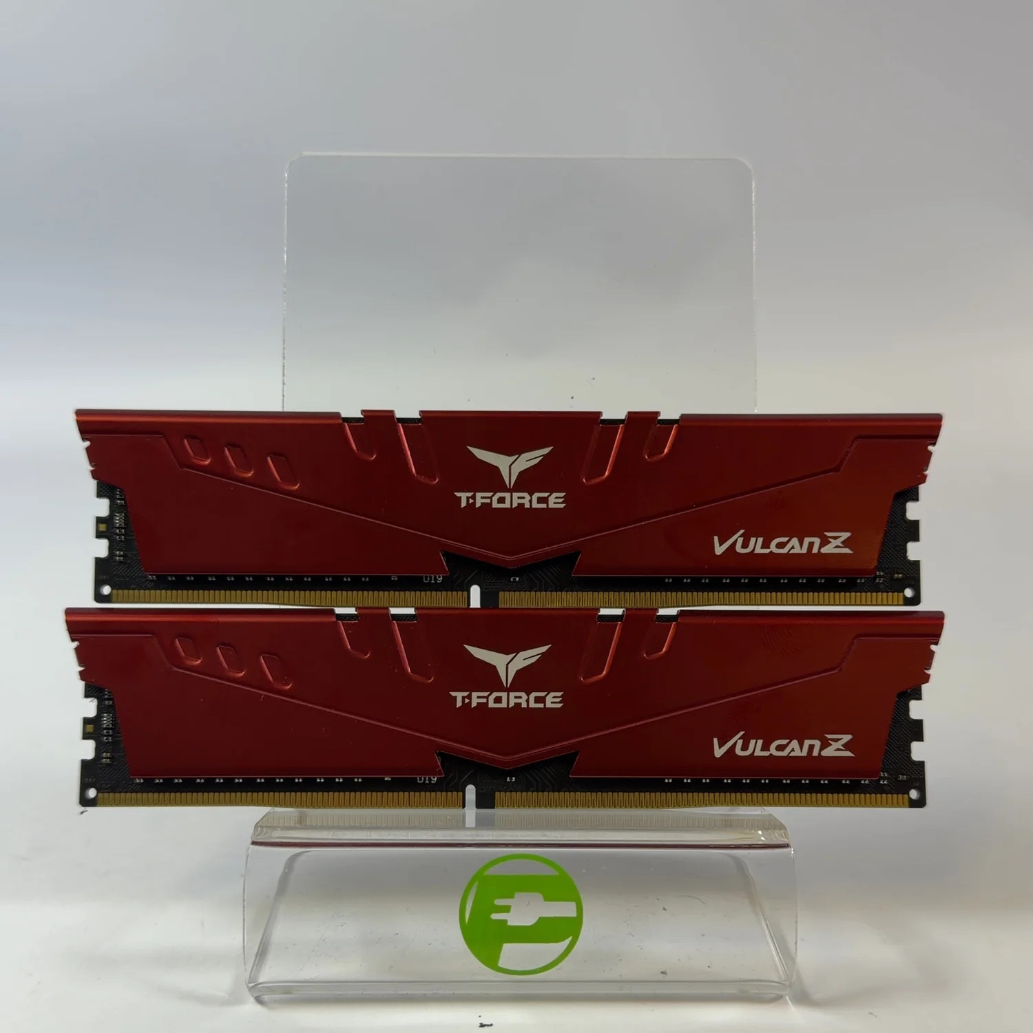 TeamGroup T-Force Vulcan 32GB (2x16GB) RAM DDR4 3200MHz TLZRD416G3200HC16CBK