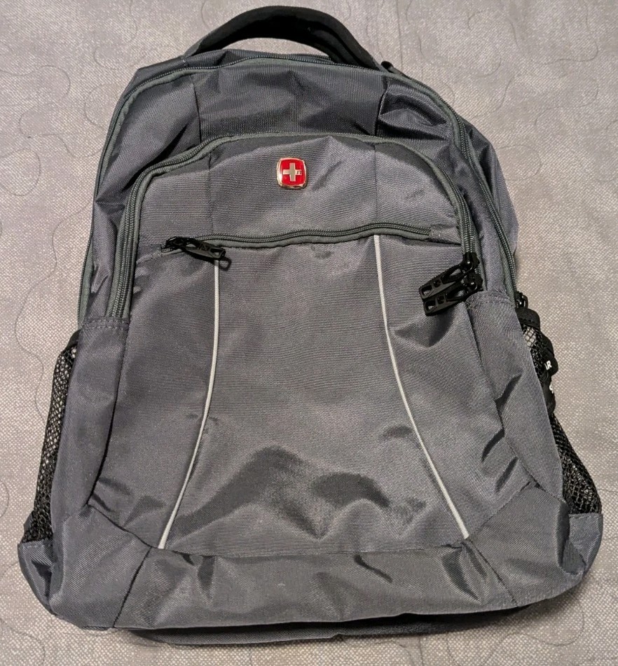 Official Swiss Gear Laptop Backpack 30L - SA6688 - Gray - Excellent Condition 