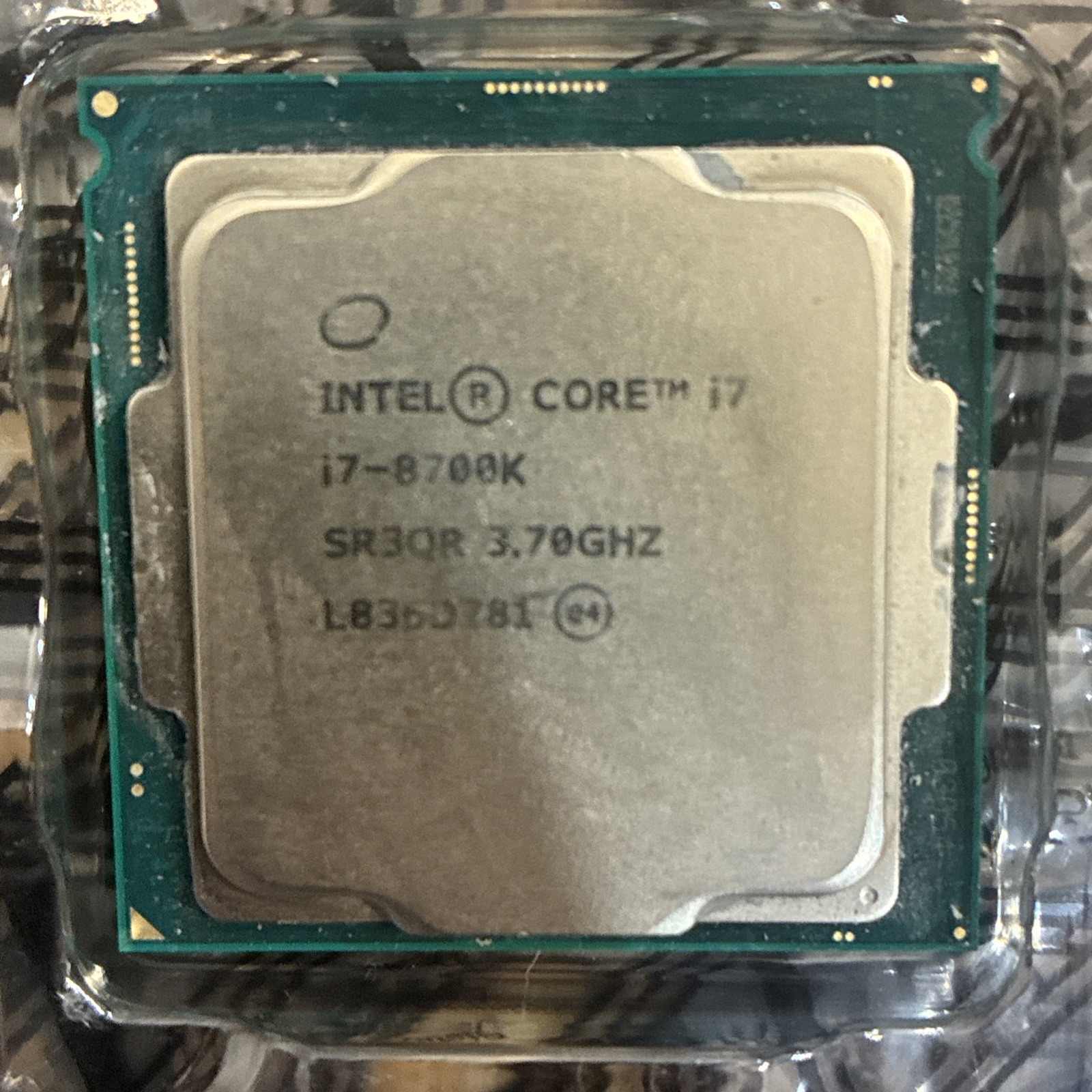 Intel Core i7-8700K 3.70GHz 6 Core SR3QR 12 Thread LGA 1151