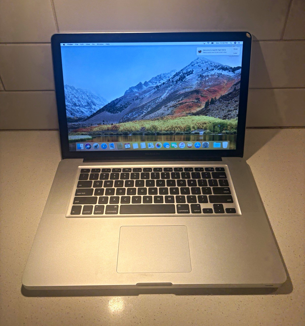 Apple MacBook Pro 15 2011 i7 2.2GHz 6GB RAM 256GB SSD High Sierra bundle+charger