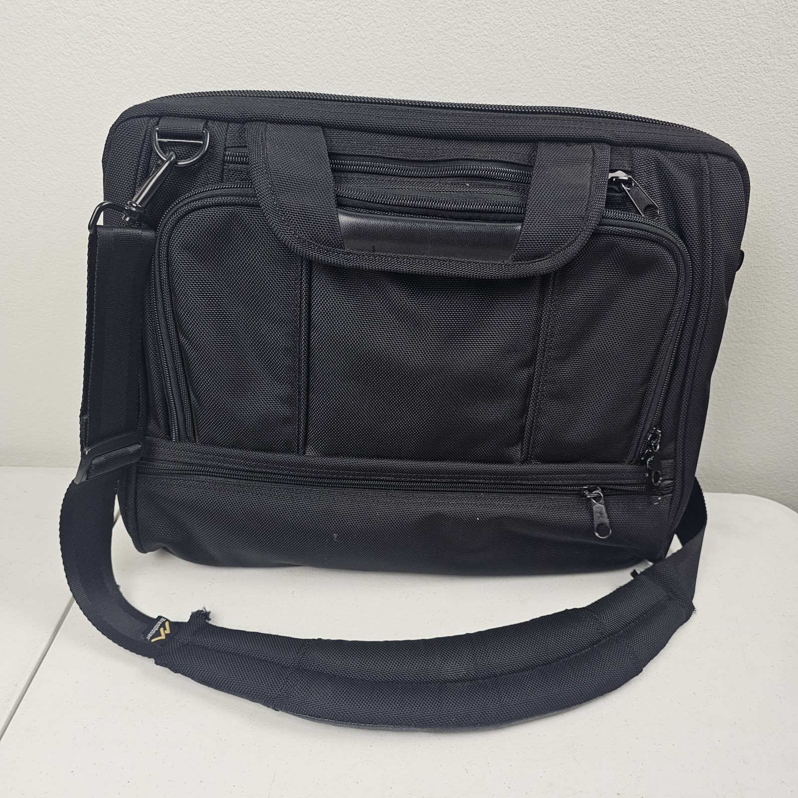 Brenthaven 15"-17" Deluxe Laptop Briefcase Bag - Black