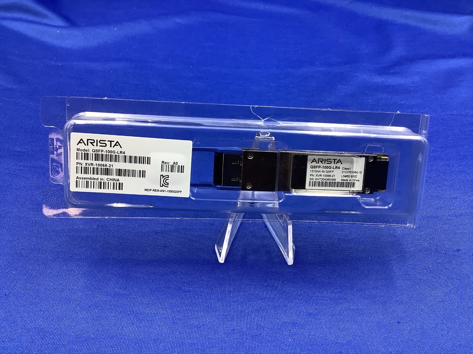 QSFP-100G-LR4-ARISTA ARISTA 100GBASE-LR4 1310nm 10km QSFP28 SMF XVR-10068-21