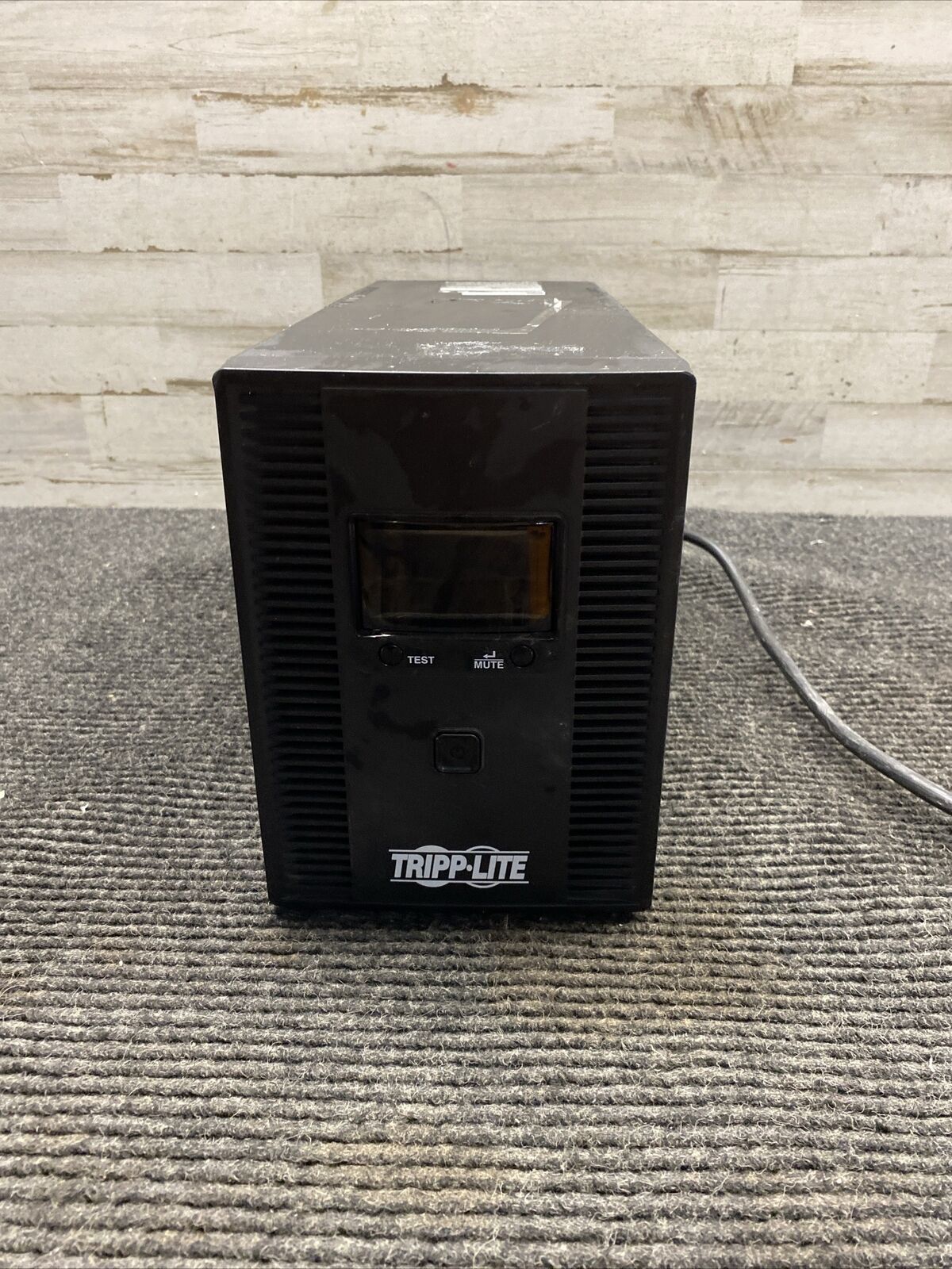 TRIPP-LITE OMNI1500LCDT Battery Backup With Surge Protection No Batteries