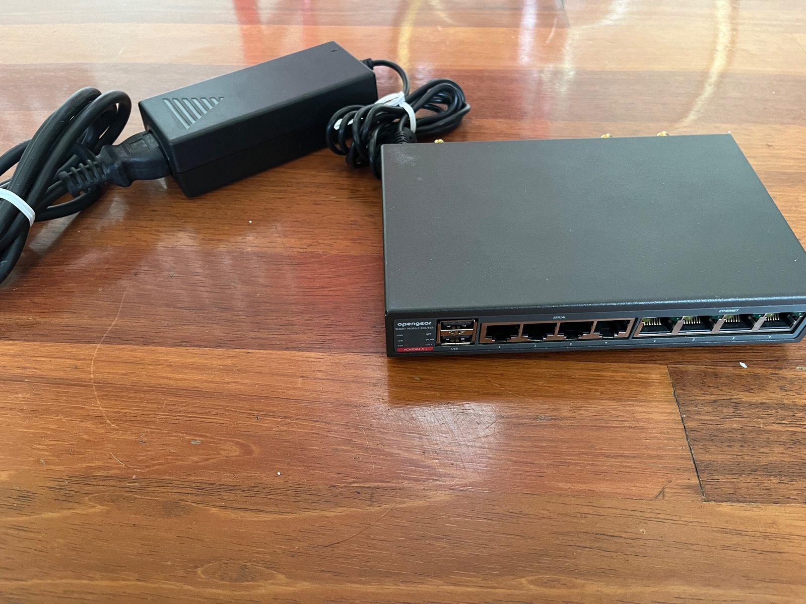 Opengear ACM5504-5-LV-i Open Gear Managment Gateway