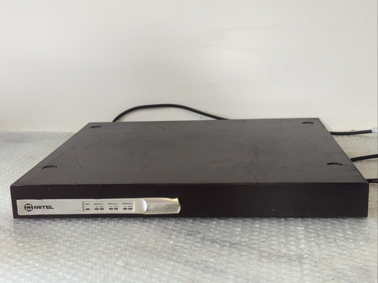 Intertel Mitel DEI 5000 Expansion Unit 580.1001 w/ 3x 580.2200 DEM-16 Cards
