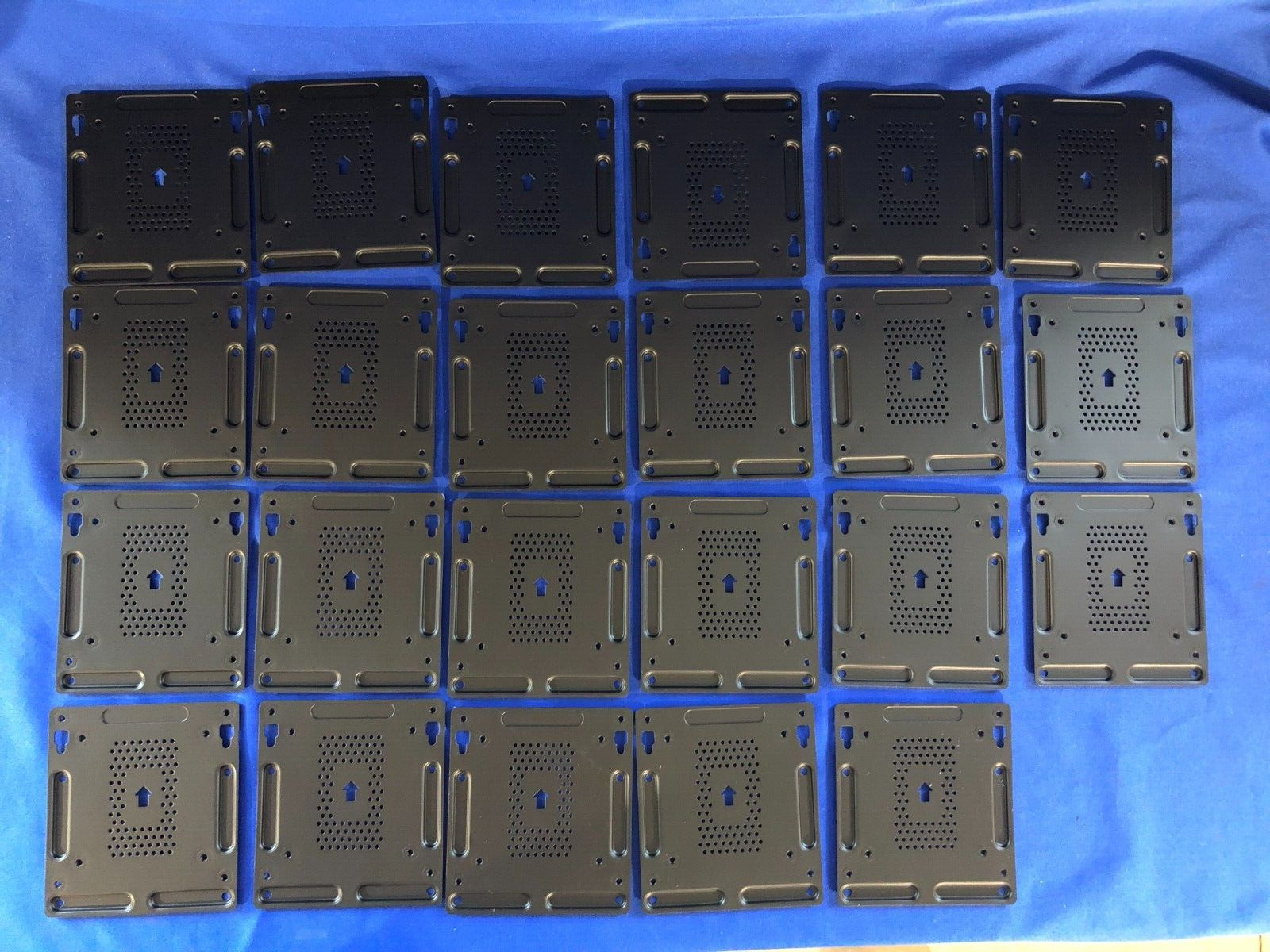 Lot: 23x Metal Mounting Mount Plate Plates for NUC Mini PC - Read