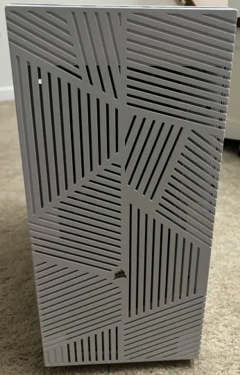 Corsair 275R Airflow Tempered Glass Mid Tower Gaming Case - White CC9011182WW