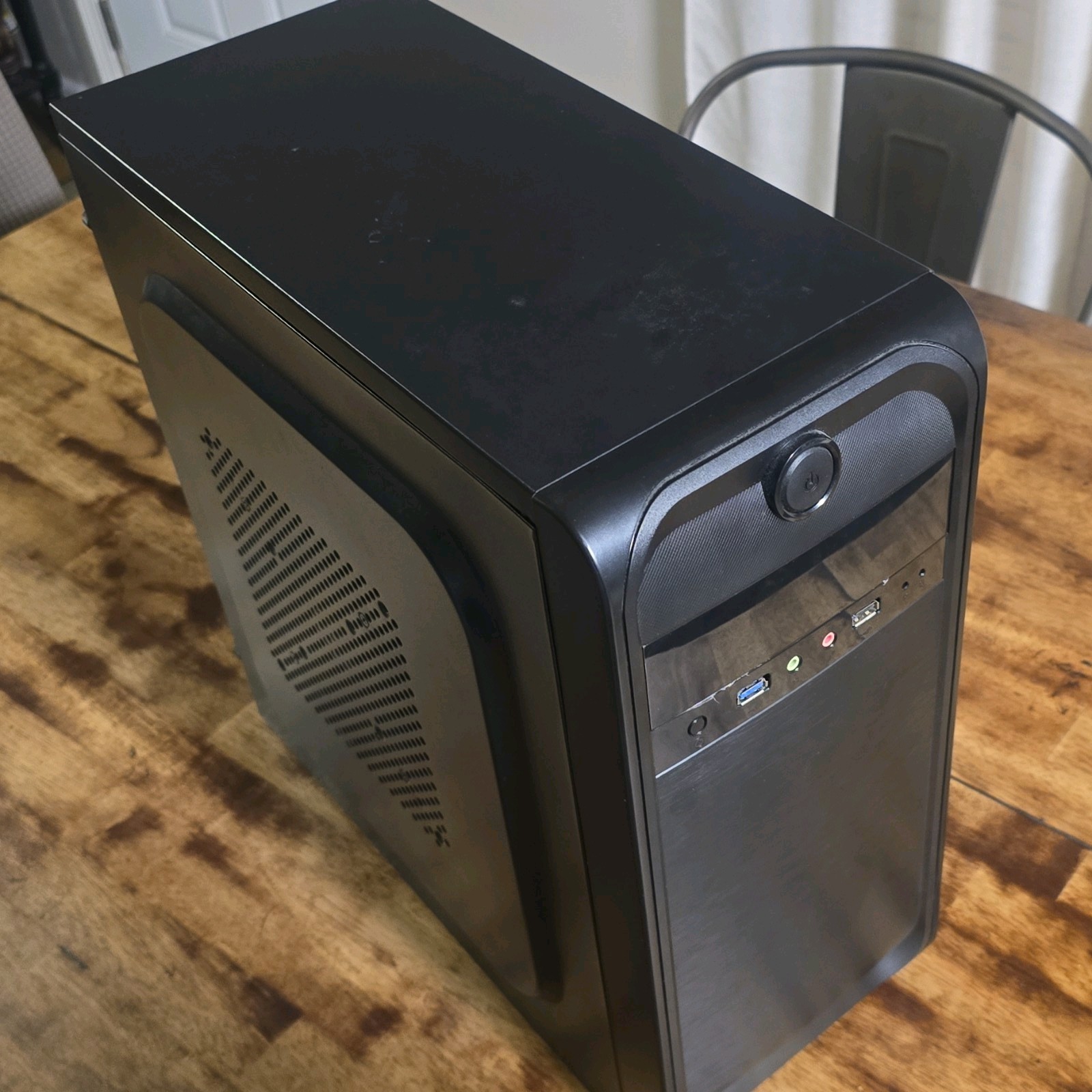  ATX Mid Tower Case w/Apevia Spirit Power 600W PSU Black