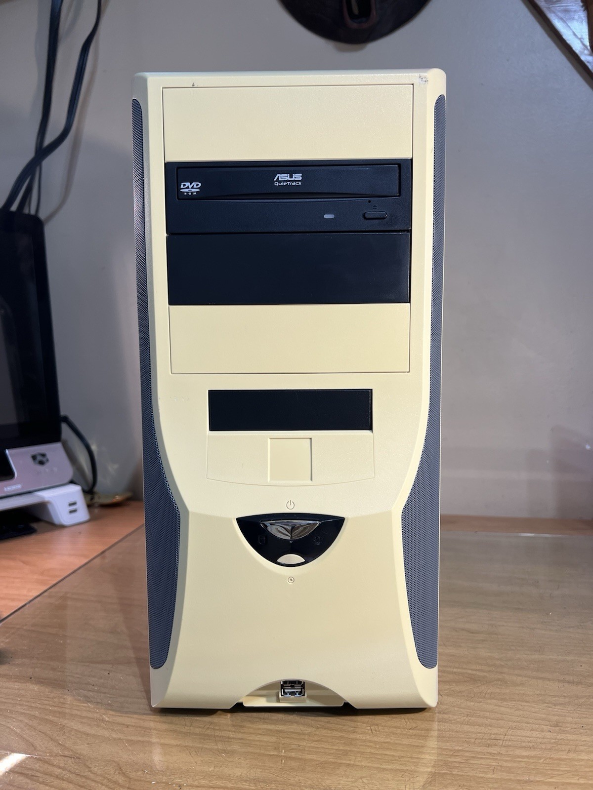Vintage Retro Sleeper Gaming PC GTX 760 Windows 11 Pro i5 1TB Desktop