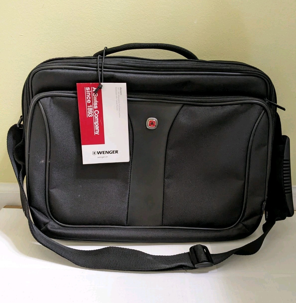 Wenger Axiom Procheck Laptop Briefcase 14-16" Black New Swiss  Tablet Pocket