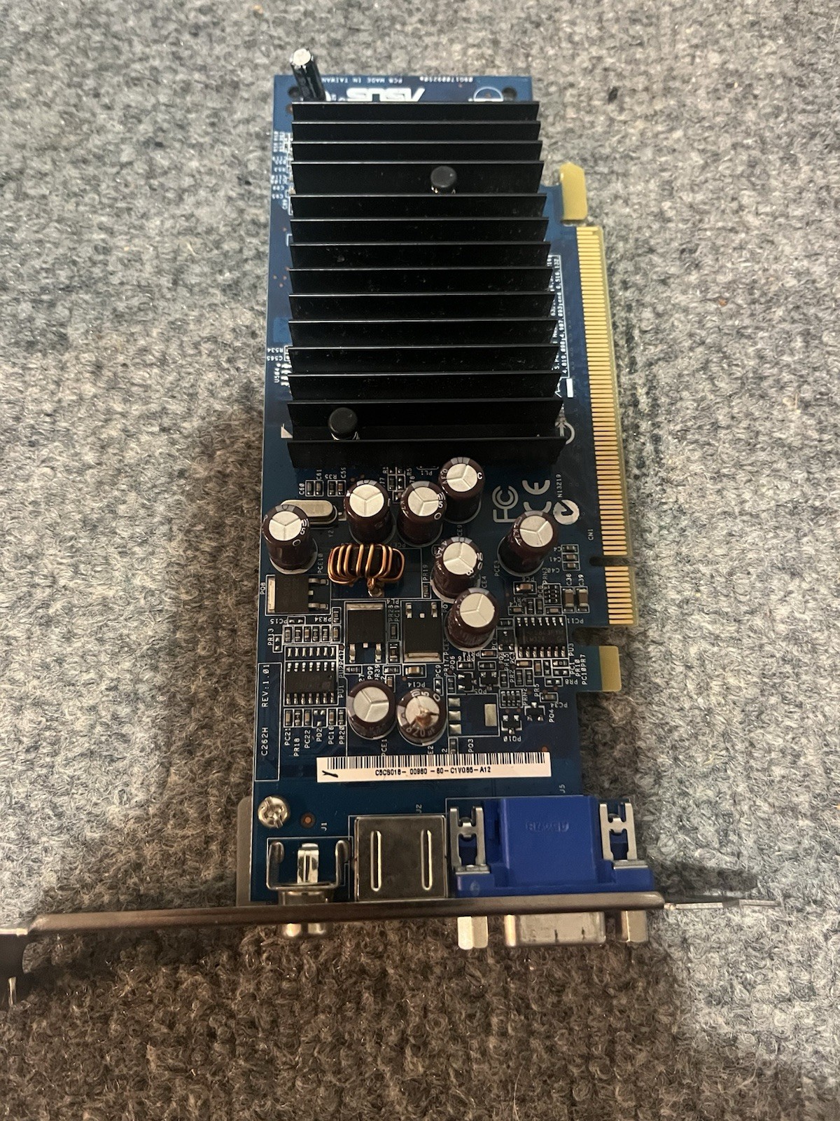 HP Asus Nvidia GEFORCE 6200 SE 5188-2888 64 mb Video Card 