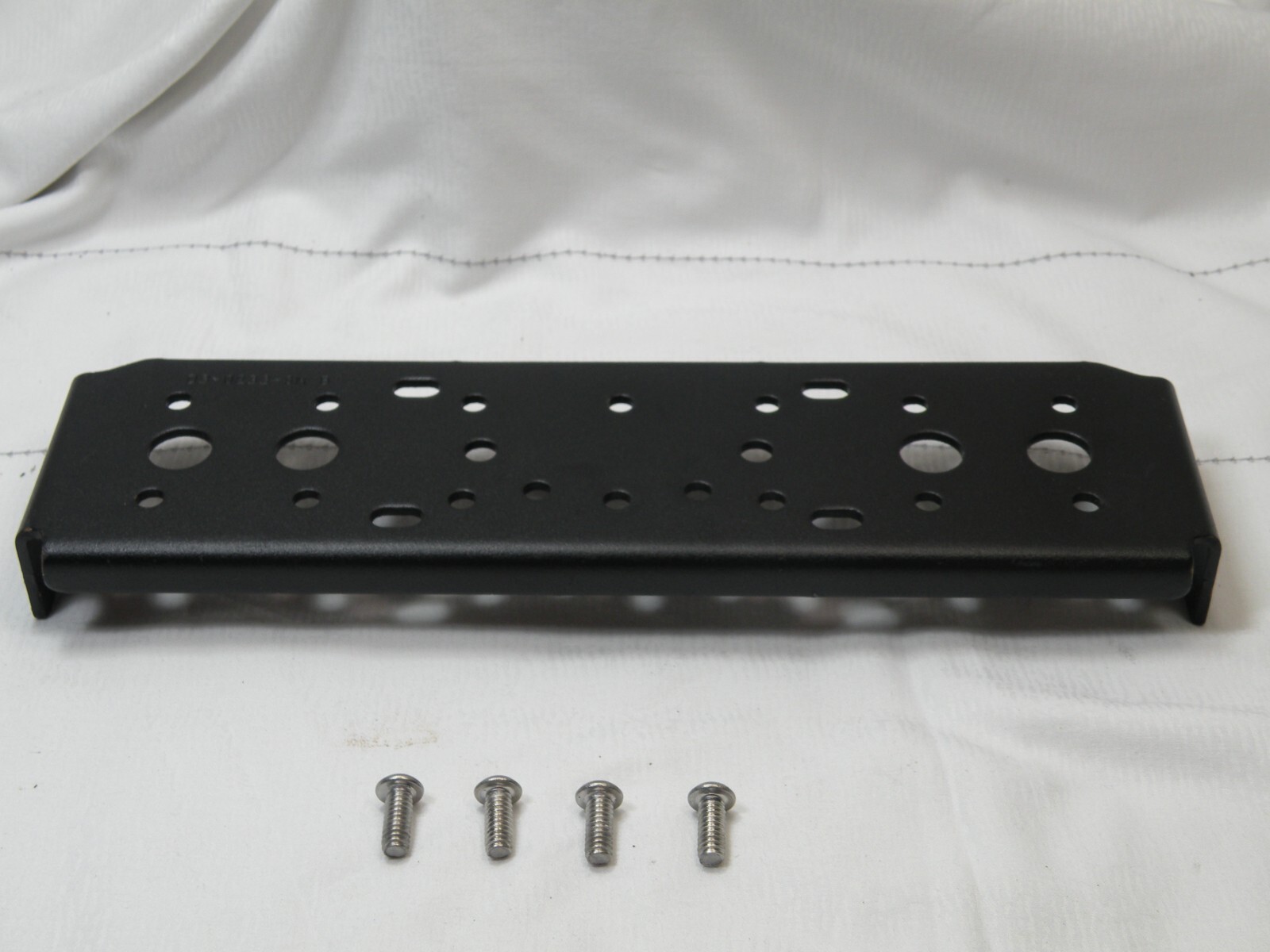 HAVIS D3-0233-SM, DS-PAN-110, 111, 112 Series Docking Station Bracket Plate