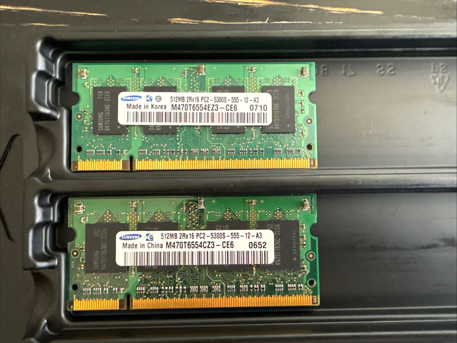 Samsung PC2-5300S-555-12 2Rx16 Desktop Memory Stick 1GB (512MBx2) Tested
