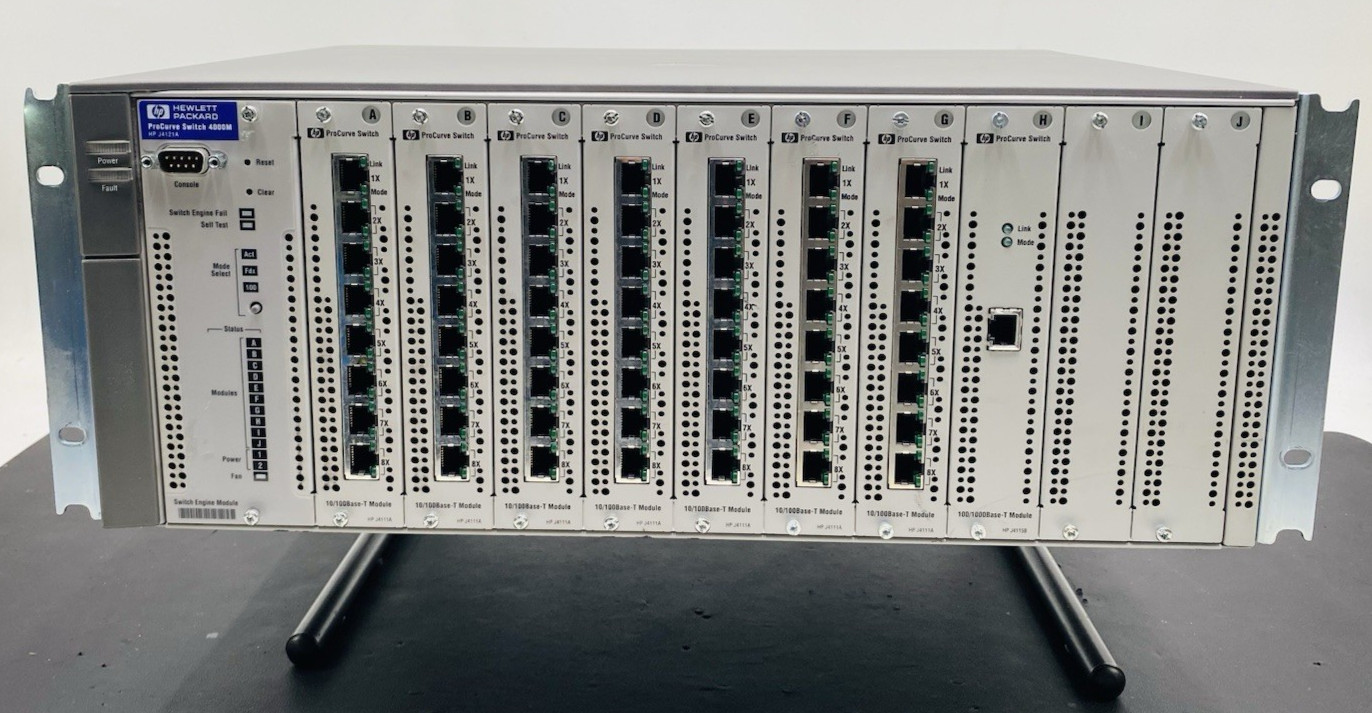HP ProCurve Switch 4000M J4121A w 1x(HP J4115B) 7x(HP J4111A)