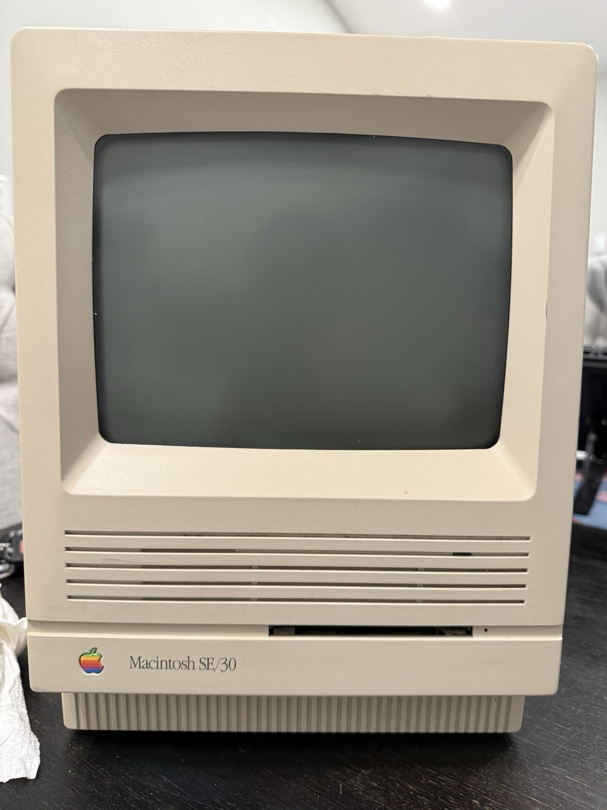 Apple Macintosh SE/30 Vintage Desktop Computer Model SE/30 MPN M5119