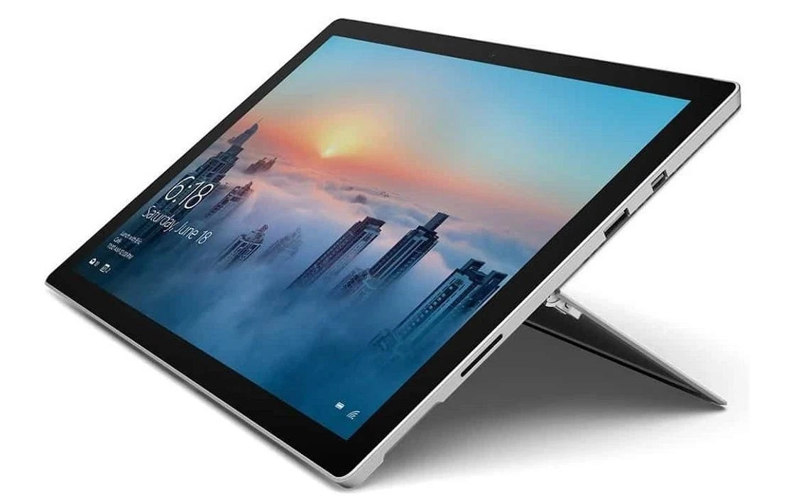 Microsoft  Surface  Pro 4  12.3" Intel Core  i5-6300U 2.40GHz 4GB RAM 128GB SSD