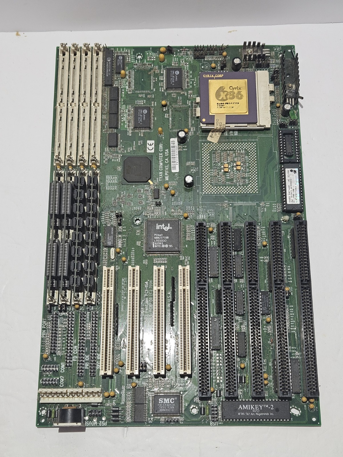 Socket 7 AT Motherboard Intel PIIX3 w/ Cyrix 6x86 CPU