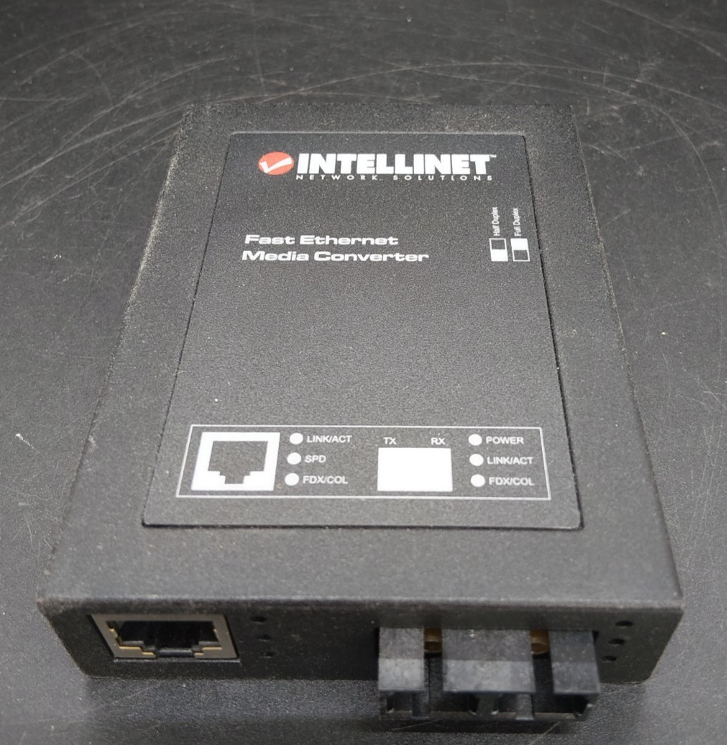 Intellinet  Ethernet to Media Converter