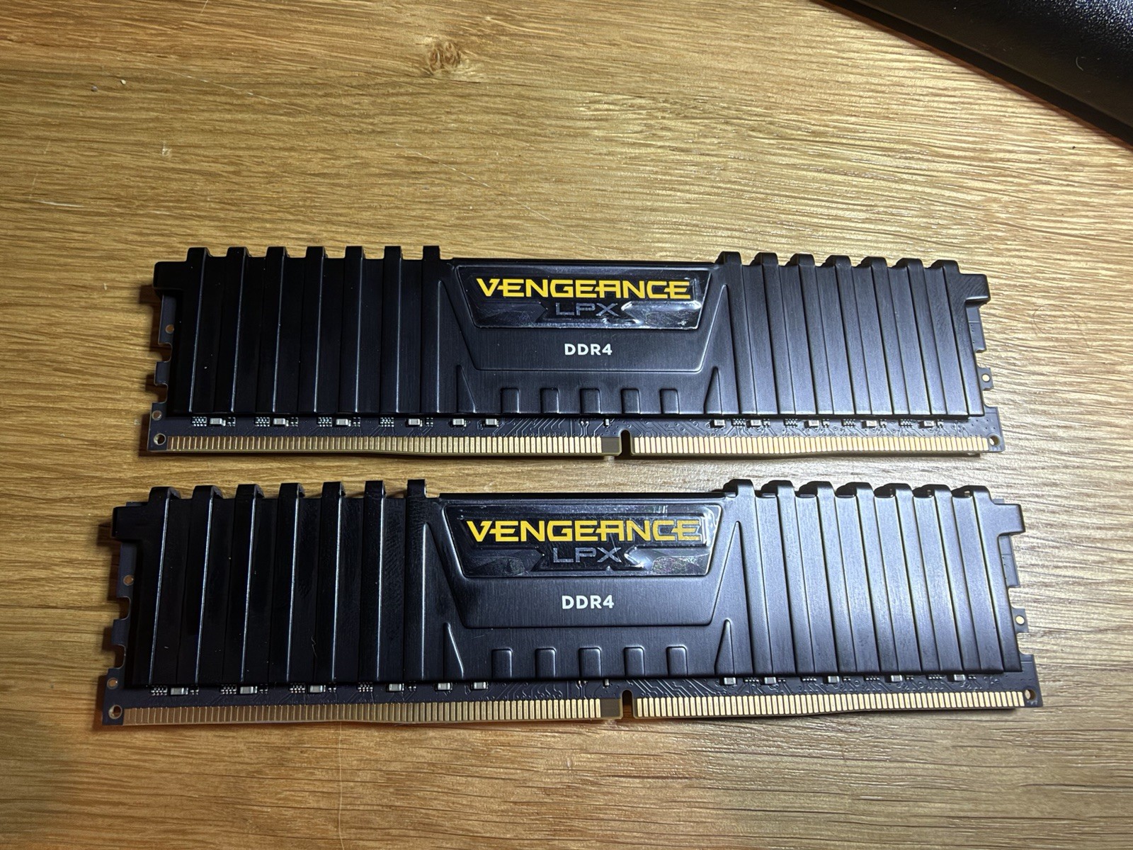 Corsair Vengeance LPX 32GB (2x16GB) RAM DDR4 3200MHz CMK32GX4M2E3200C16